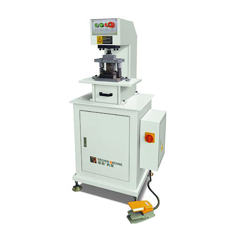 塑料型材钢衬冲床(DSC-50)